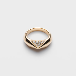 Eternal Gold chain ring in yellow gold with diamonds